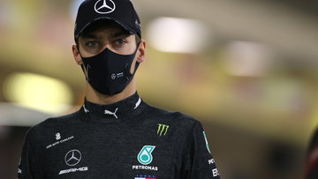 Russell over 'pijnlijk' Mercedes-debuut: "Twee maten te klein!"