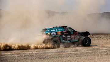 Video: Gebroeders Coronel bereiken gehavend finish van vierde Dakar-etappe