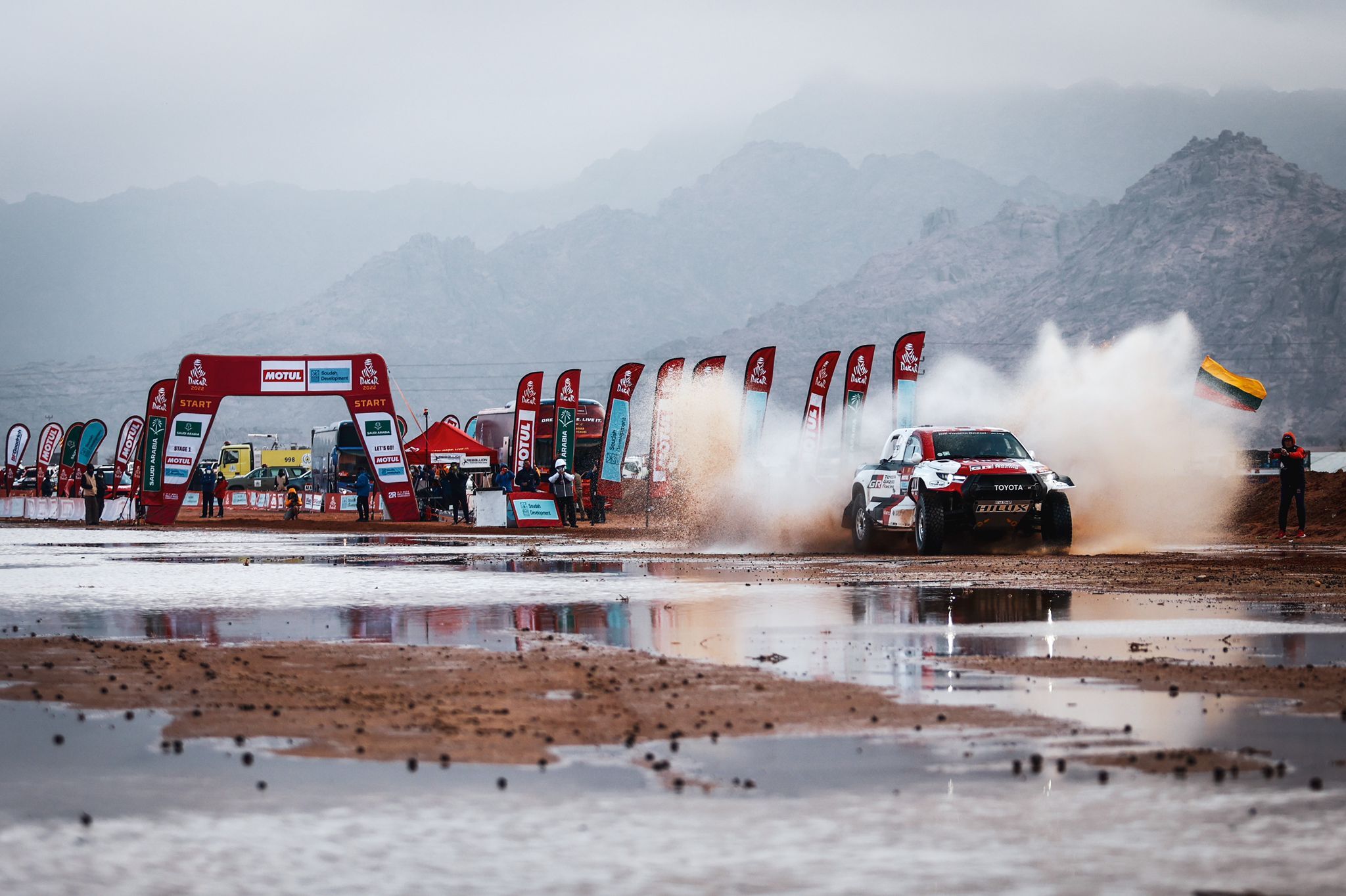 Al-Attiyah Dakar 2022 regen