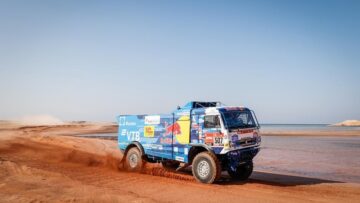 KAMAZ-coureurs hengelen dominante één-twee-drie binnen in Dakar Rally