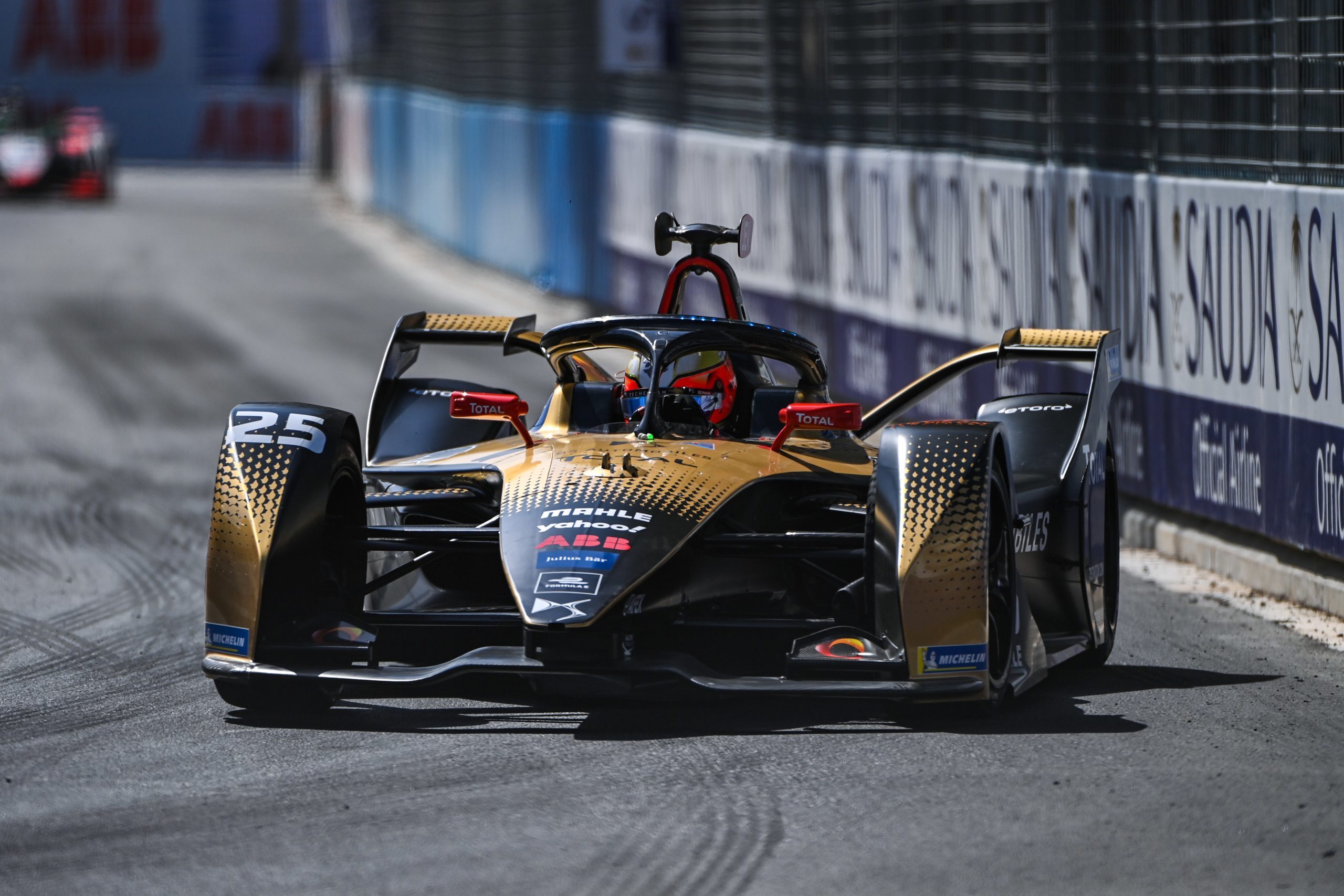 JEV on track 5 scaled