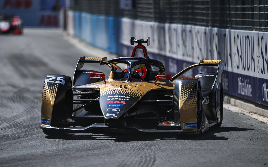 JEV on track 5 scaled