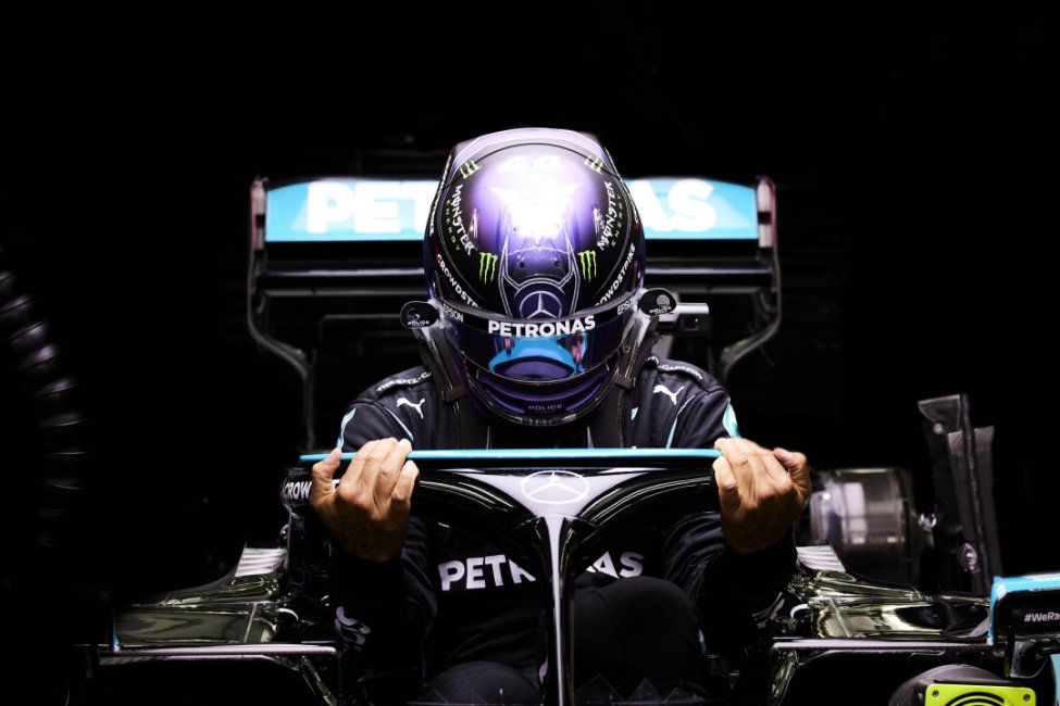 F1 Halo on Lewis Hamilton's Mercedes