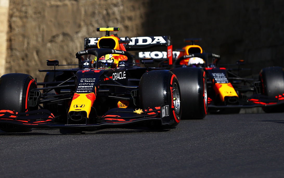 Verstappen Perez Baku
