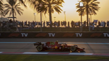 What time does the title-deciding F1 Abu Dhabi GP start?