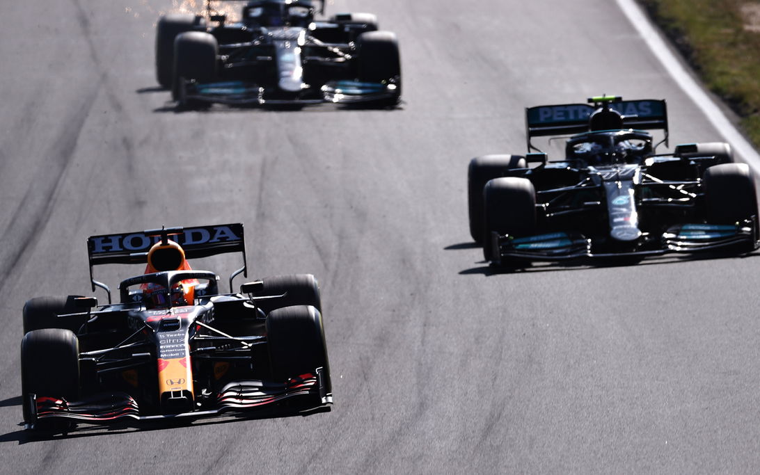 Verstappen Bottas Mercedes Zandvoort