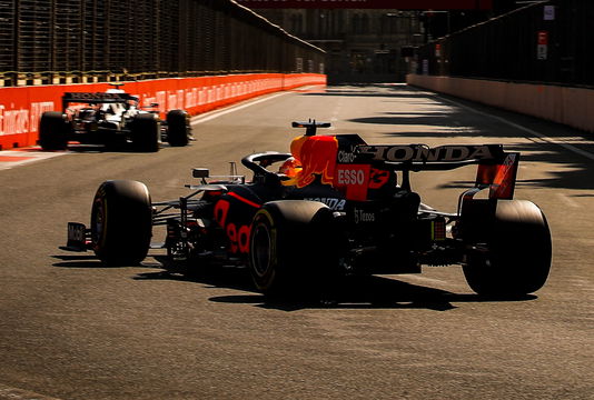 Verstappen baku