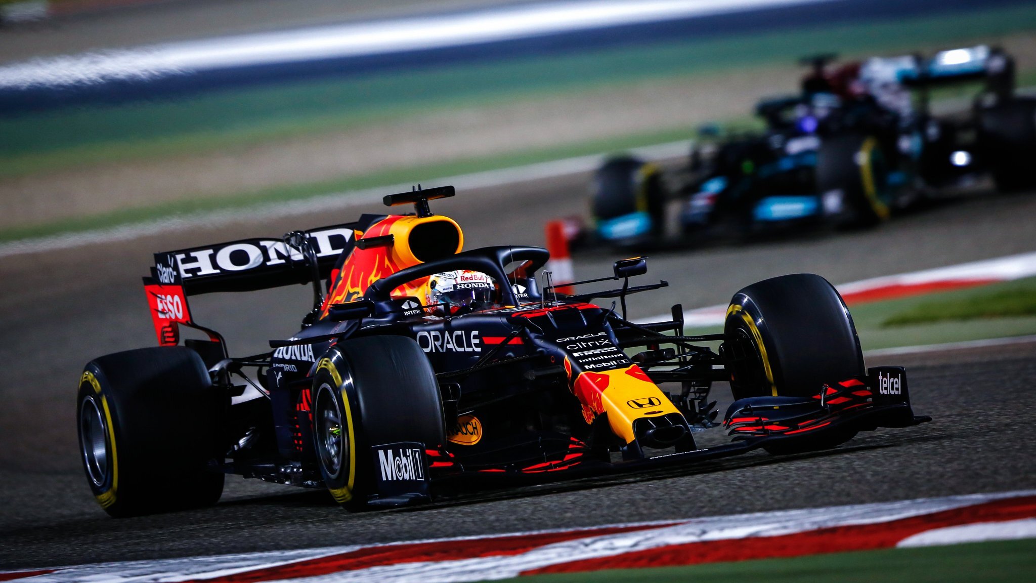 Verstappen Hamilton Bahrein