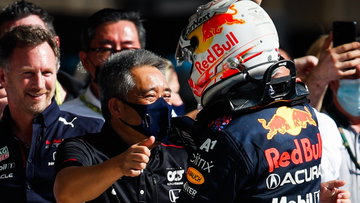 Video: Verstappen wil peperdure Honda-bolide mee naar huis nemen