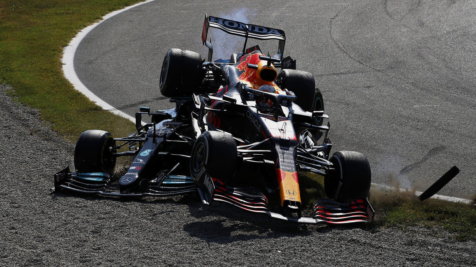 Verstappen Hamilton Monza crash