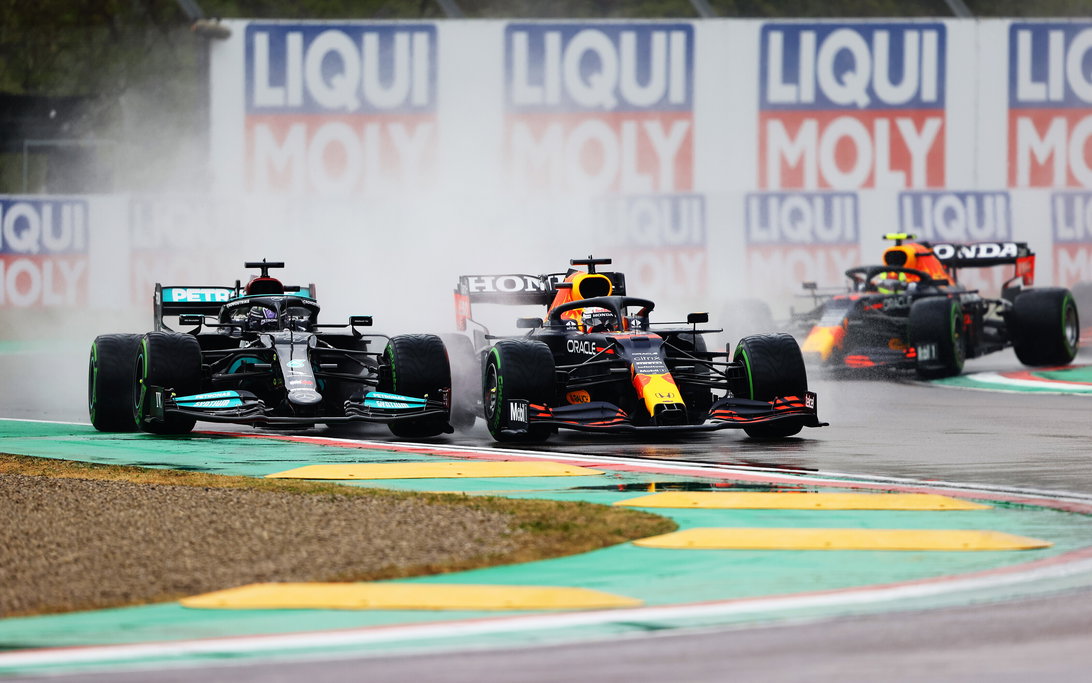 Verstappen Hamilton Rain Imola