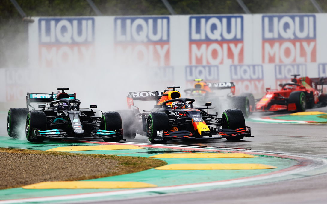 Verstappen Hamilton Rain Imola