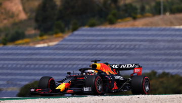 Verstappen seizes the advantage in final practice