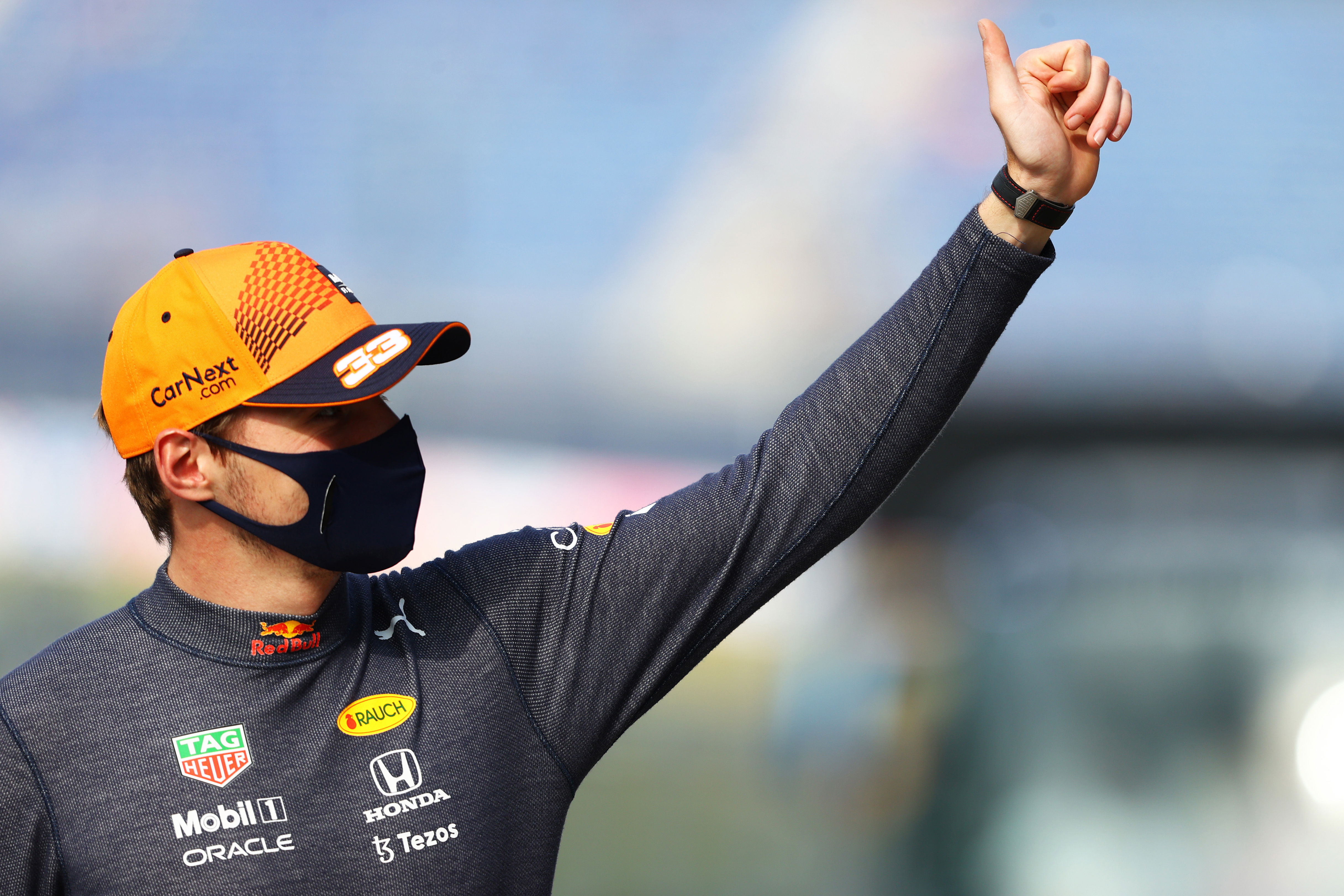 Verstappen waves