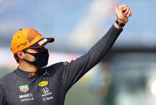 Verstappen waves