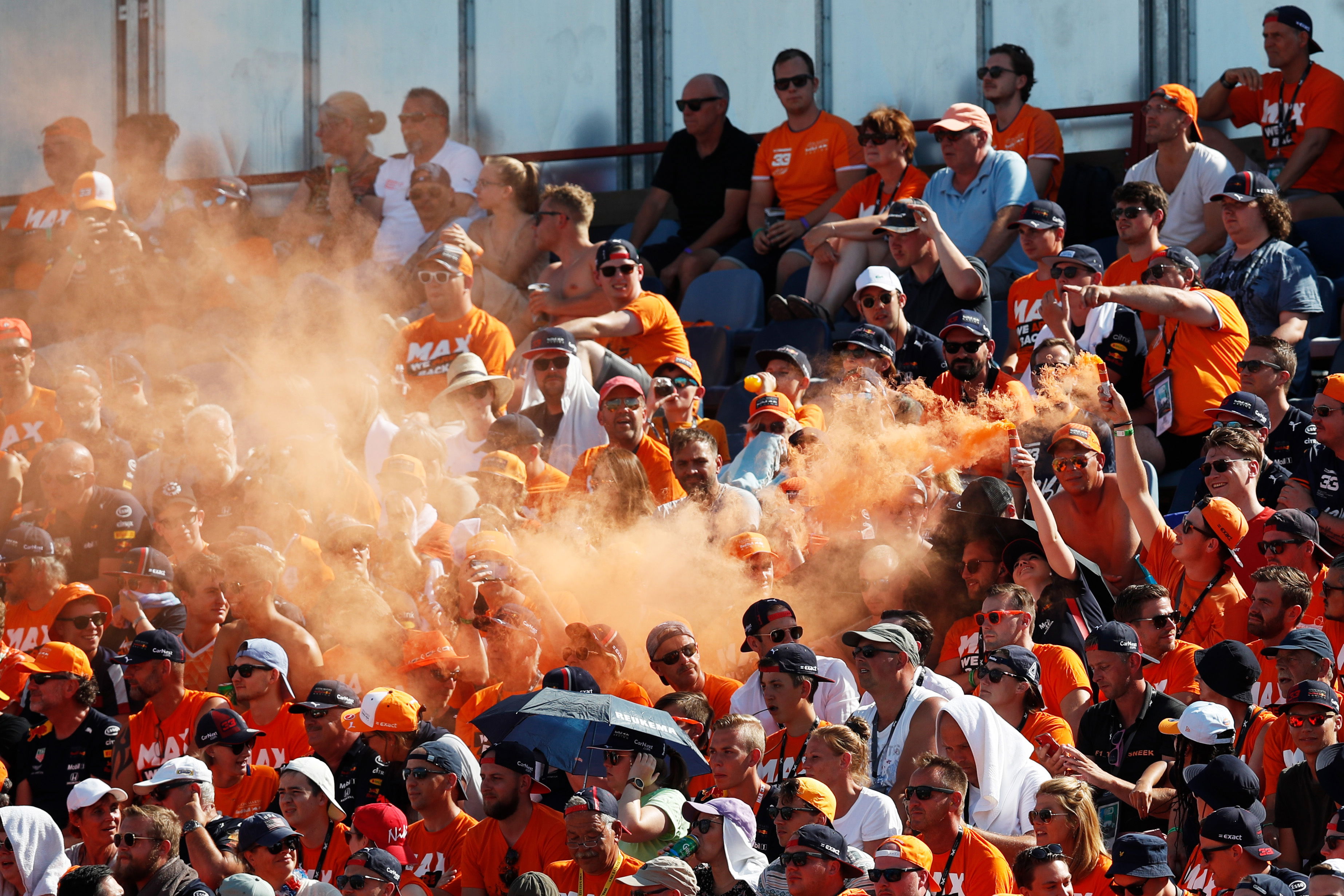 Dutch oranje fans