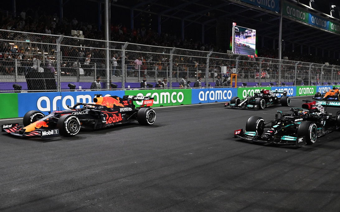 SI202112050172 hires jpeg 24bit rgb