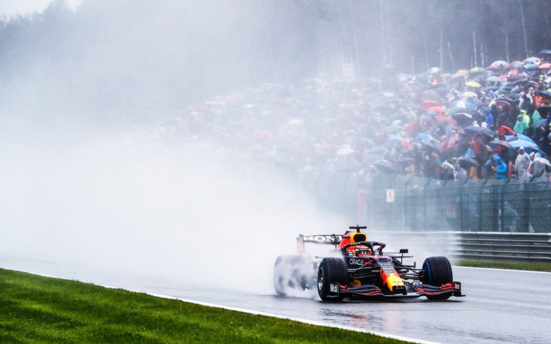 Verstappen regen Spa Belgium 2021