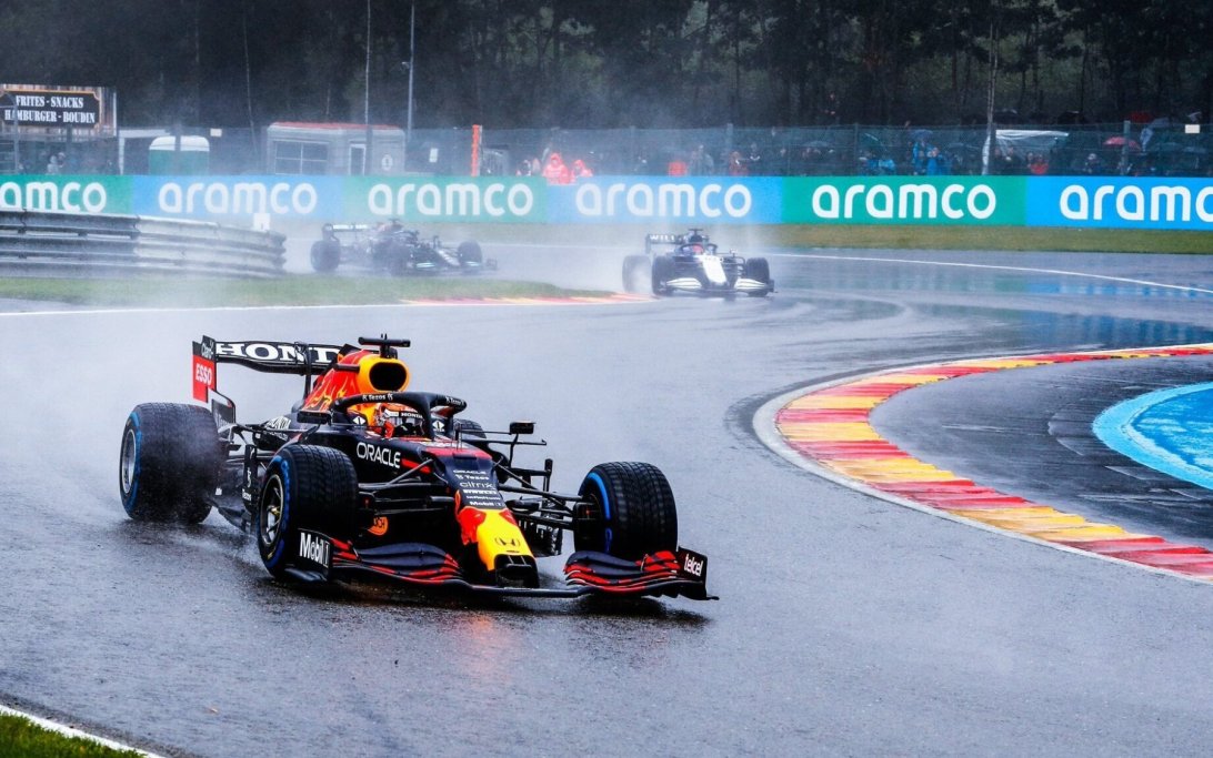 Verstappen spa rain