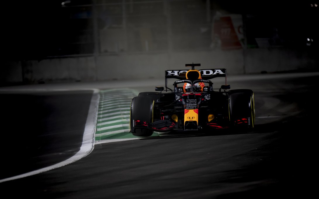 Verstappen off track Saudi