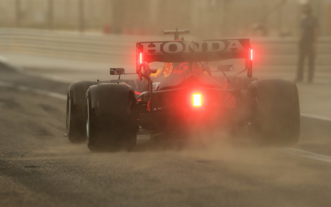 Verstappen test bahrein