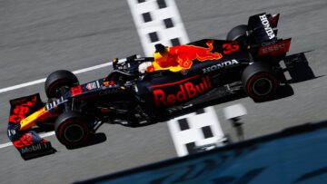 Hamilton troeft Verstappen af in kwalificatie voor Spaanse Grand Prix