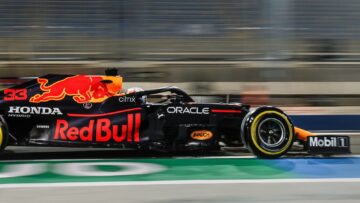 Verstappen zet opnieuw de toon in tweede training GP Bahrein