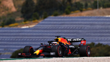 Verstappen seizes the advantage in final practice