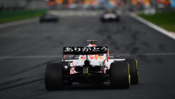 Startopstelling Formule 1 GP Turkije 2021 na gridstraffen Hamilton en Sainz