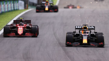 Bottas troeft Verstappen af, Hamilton imponeert tijdens sprintkwalificatie race Brazilië