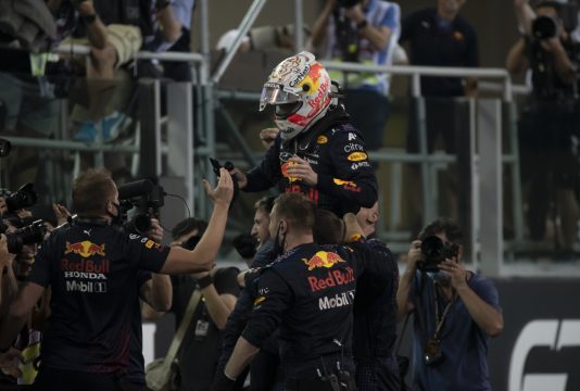Verstappen Abu Dhabi 2021