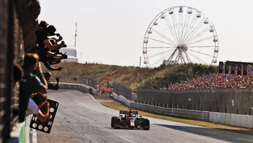Succes Verstappen maakt Zandvoort-formule compleet: "Feest in moeilijke tijden"