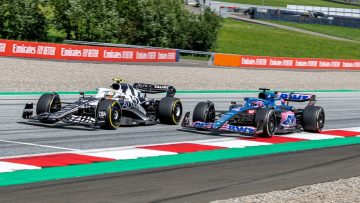 Alonso wijst Tsunoda met 300 kilometer per uur terecht: "Beter om dit te vermijden"