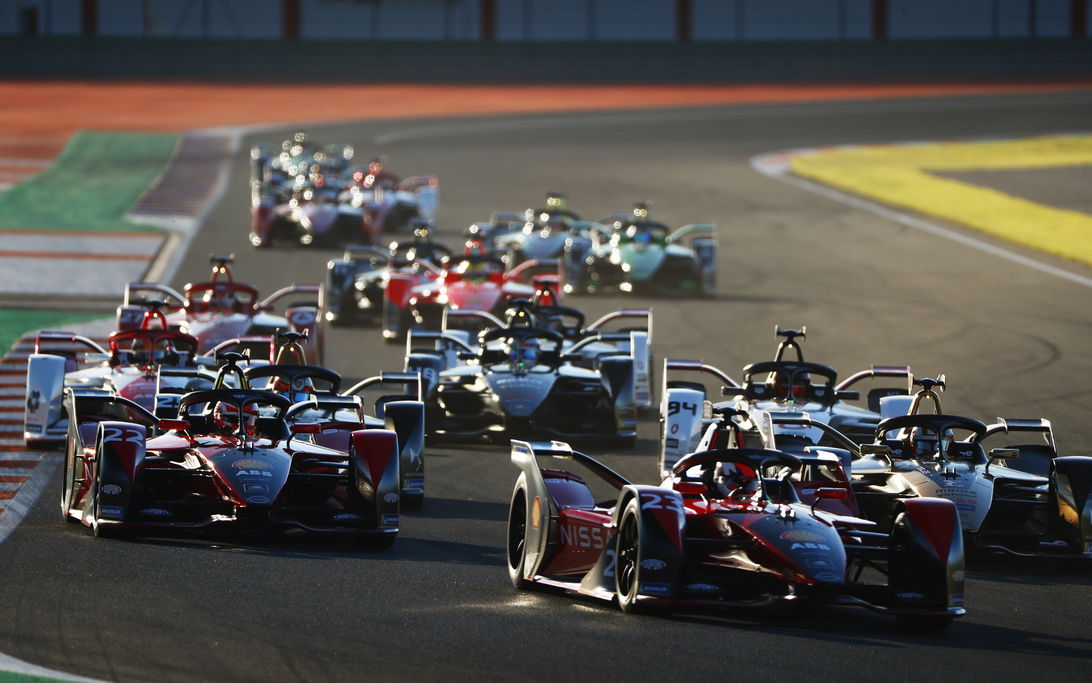 Formula E 2022 test days Valencia test race
