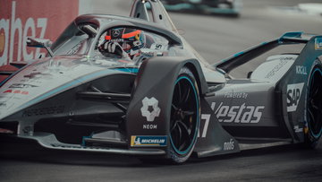 De Vries schittert meteen tijdens eerste Formule E-kwalificatie