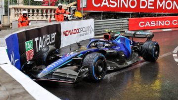 Video: Latifi en Stroll crashen achter de safety car in Monaco