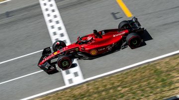 Leclerc grabs Spanish GP pole as Verstappen suffers late drama