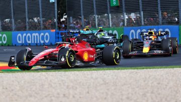 Dominante Leclerc deelt mokerslag uit aan Verstappen in GP Australië