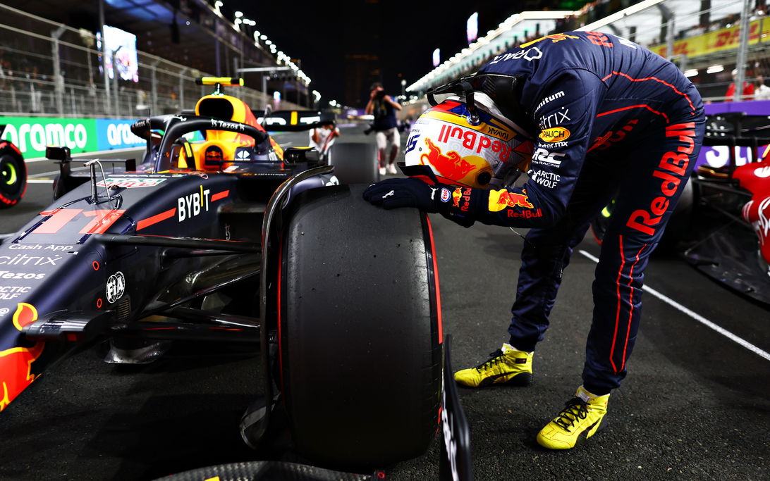 SI202203260306 hires jpeg 24bit rgb