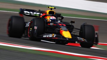 Which teams completed the most laps on the first day of Bahrain testing?