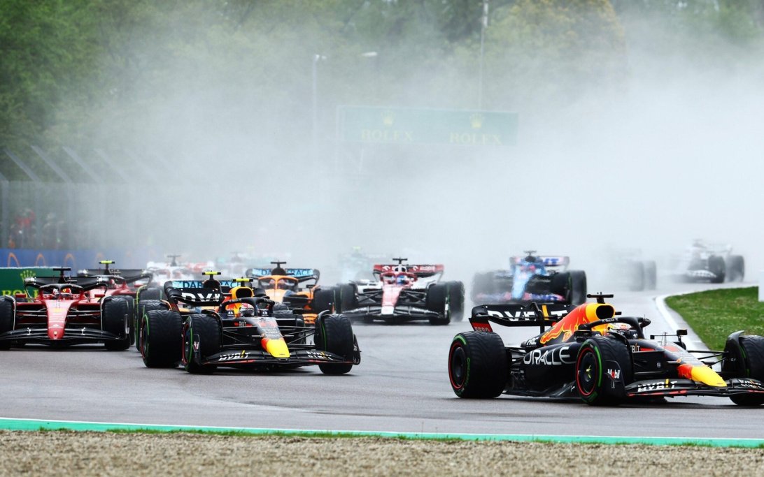 Start 2022 Verstappen Imola Perez