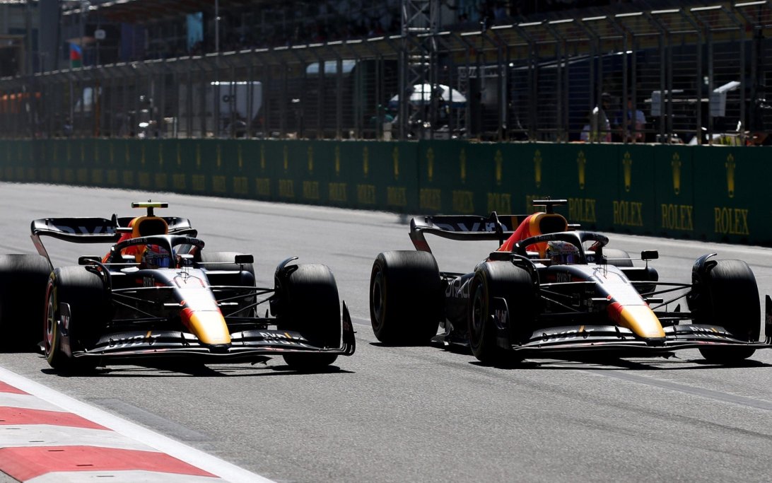Verstappen Perez Baku
