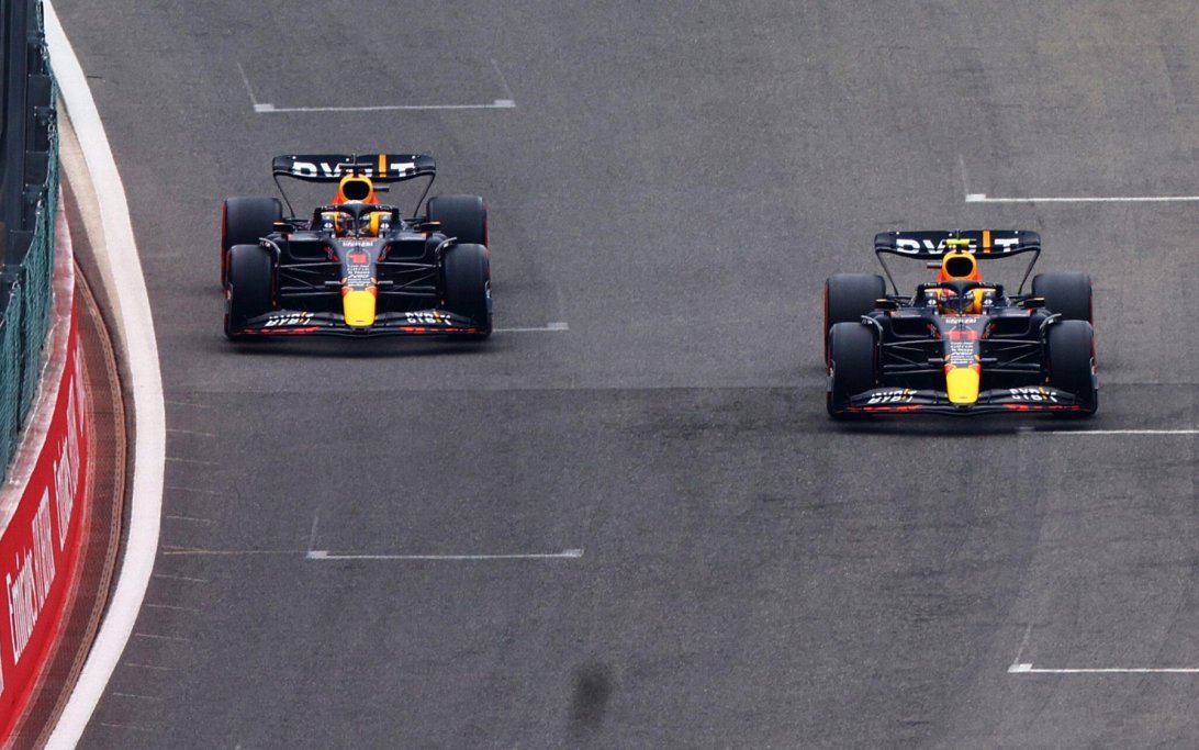 Verstappen Perez belgium