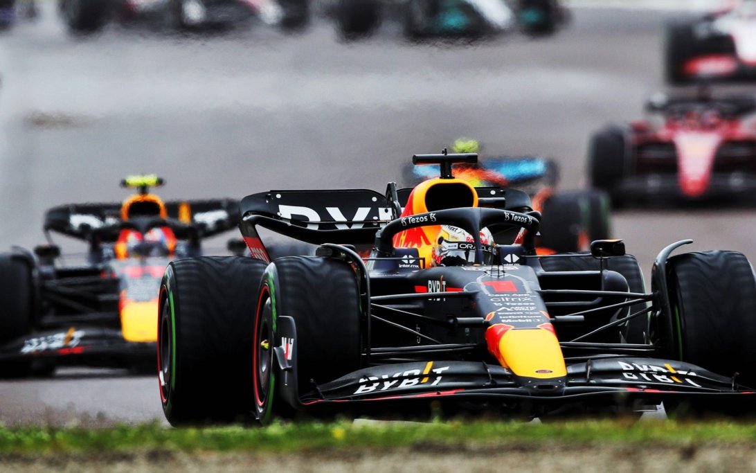 Verstappen Perez Start 2022
