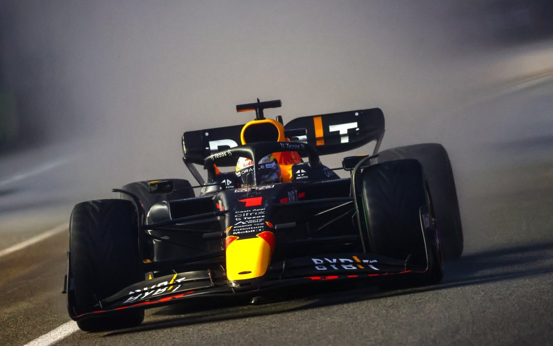 Verstappen Singapore wet