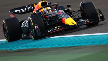 Verstappen wins in Abu Dhabi as Leclerc denies Red Bull 1-2