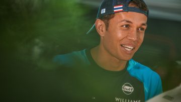Albon pleit voor strengere straffen en wijst naar Perez