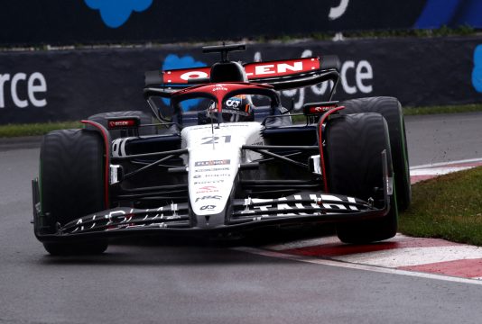 De Vries Canada rain