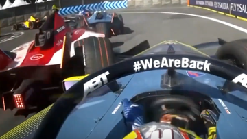 Video: Frijns breekt pols bij gemene Formule E-crash