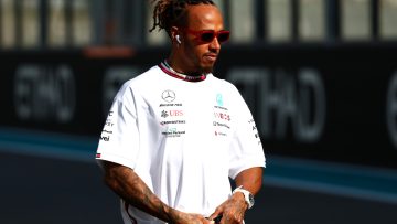 Ambiguity remains over size of Hamilton's Ferrari contract